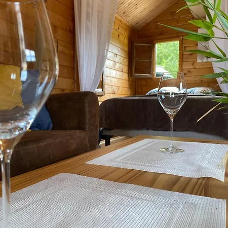 Au Fleuri Chalet Ablon